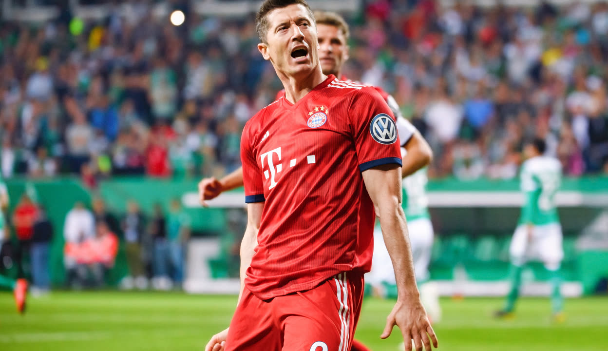 切尔西轻取日本，莱万惊艳四座