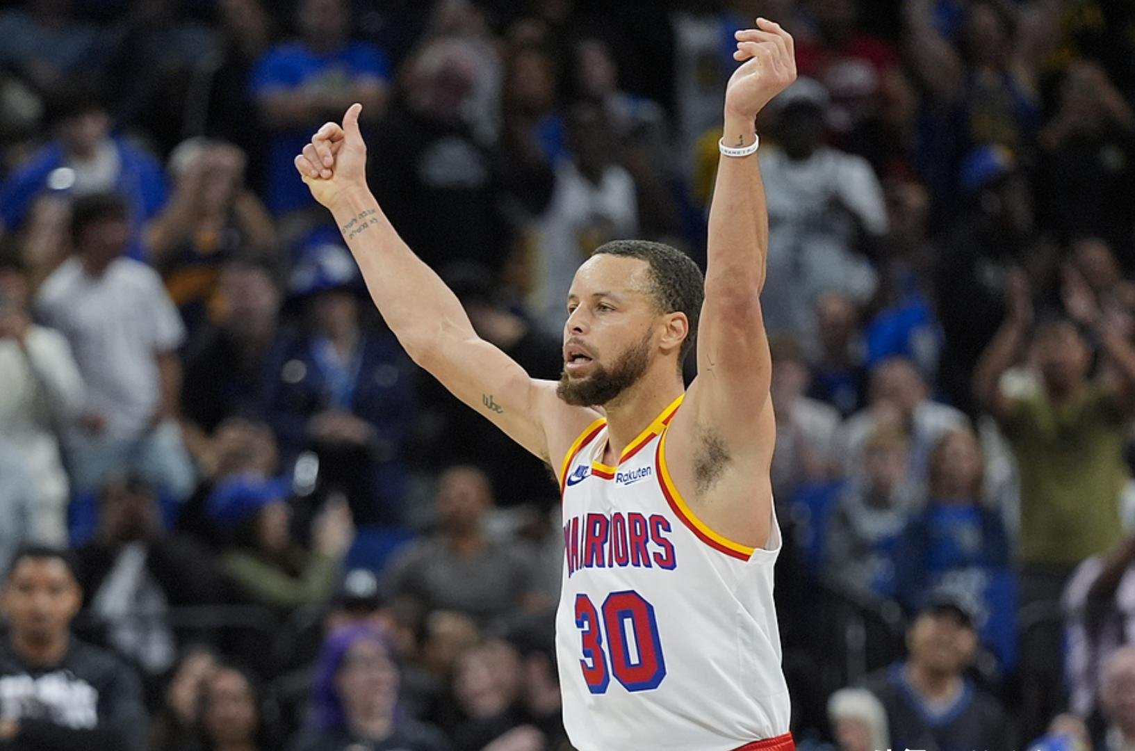 勇士力克青岛队，克莱刷新纪录