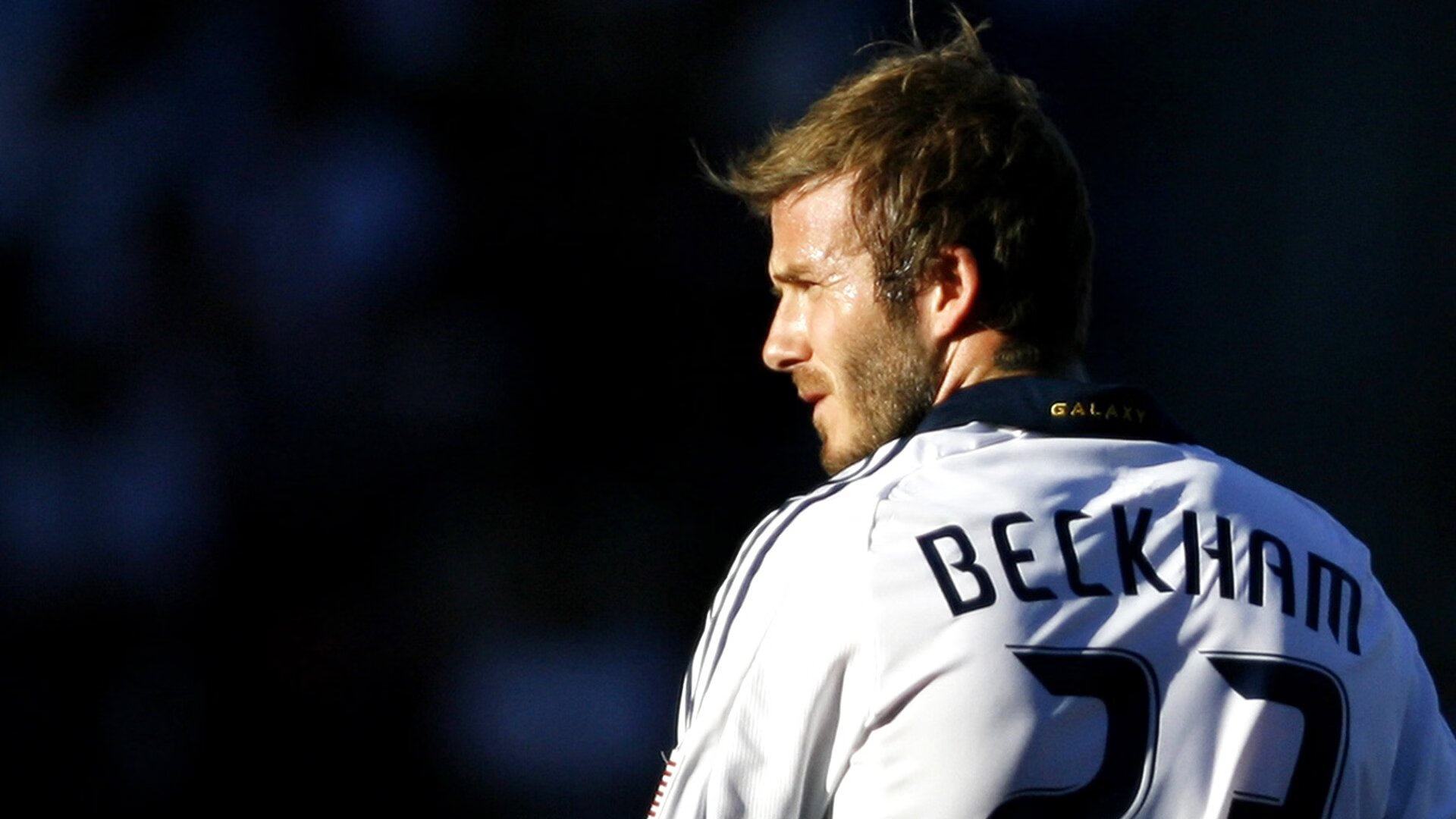 范弗利特展现巨星价值,奇才终结雄鹿,当战术板上的棋子成为执棋者